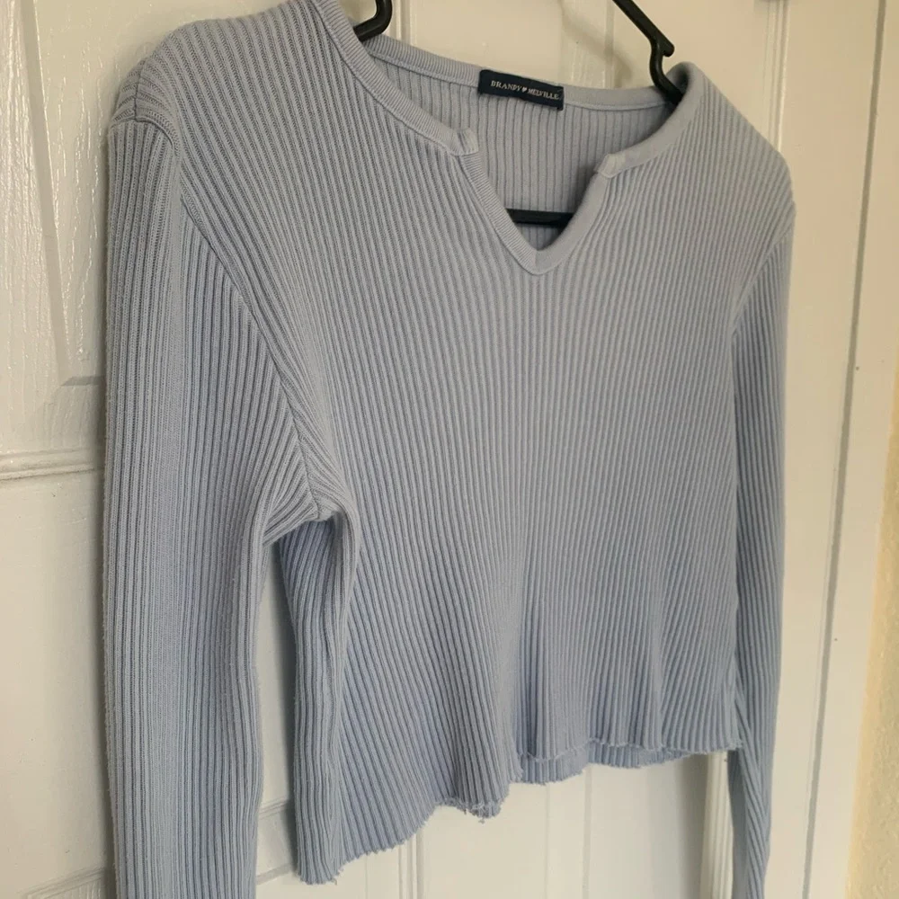 Ribbed Brandy Melville long sleeve crop top. - Picture 1 of 5